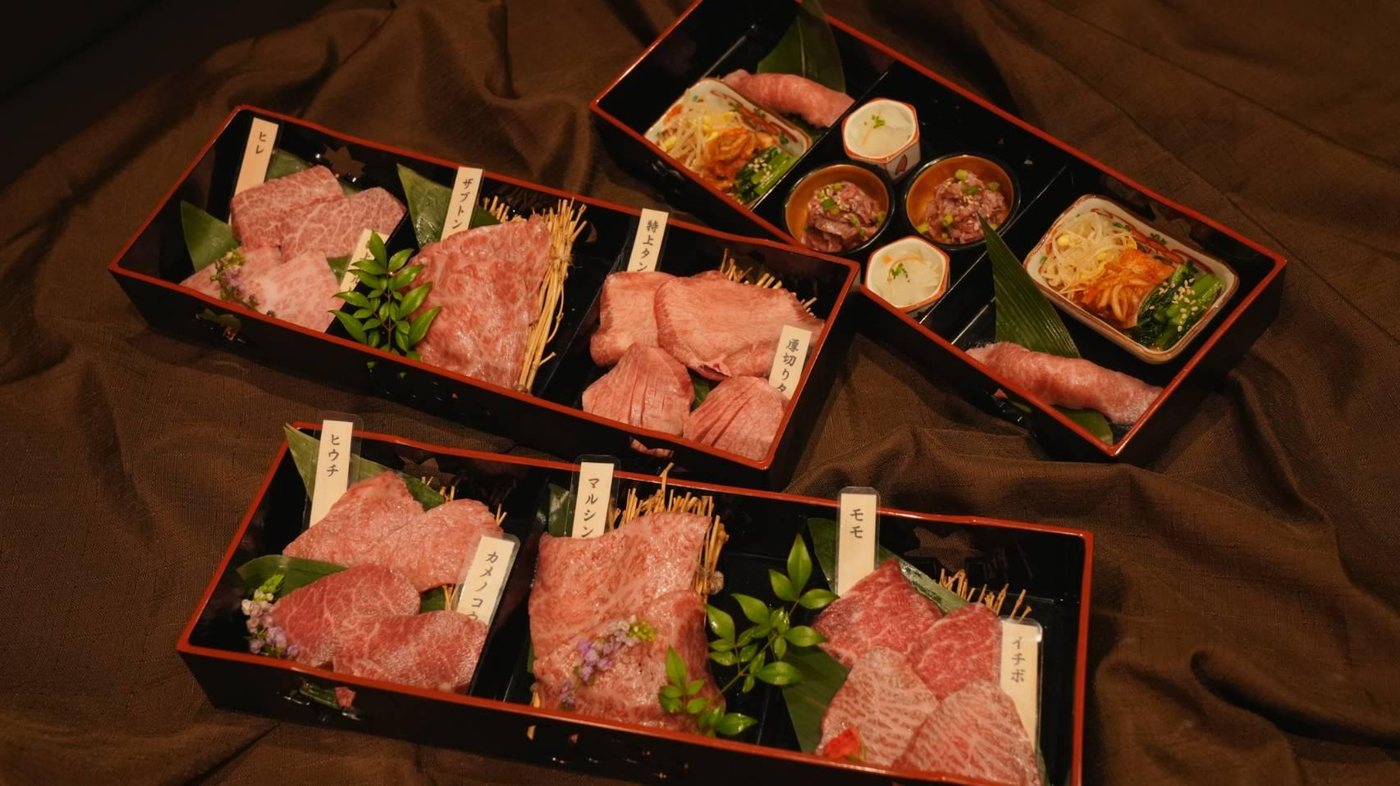 近江牛幸乃羽　肉の三段重